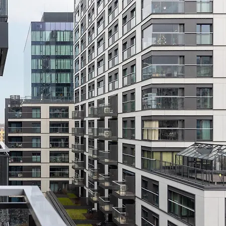 Mennica Lux City Centre By Renters Prestige
