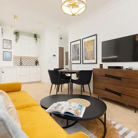 Mennica Lux City Centre By Renters Prestige Lejlighed